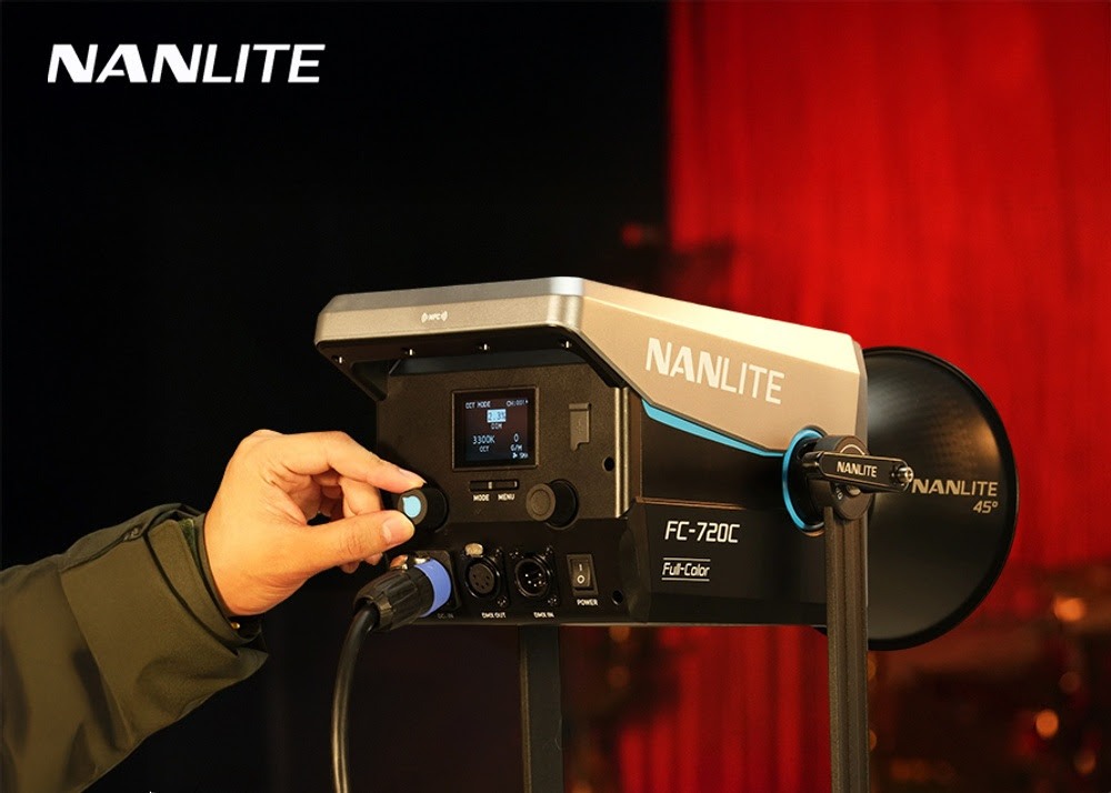 Nanlite lansează FC-720B și FC-720C, două lumini LED de 750 W pentru producție