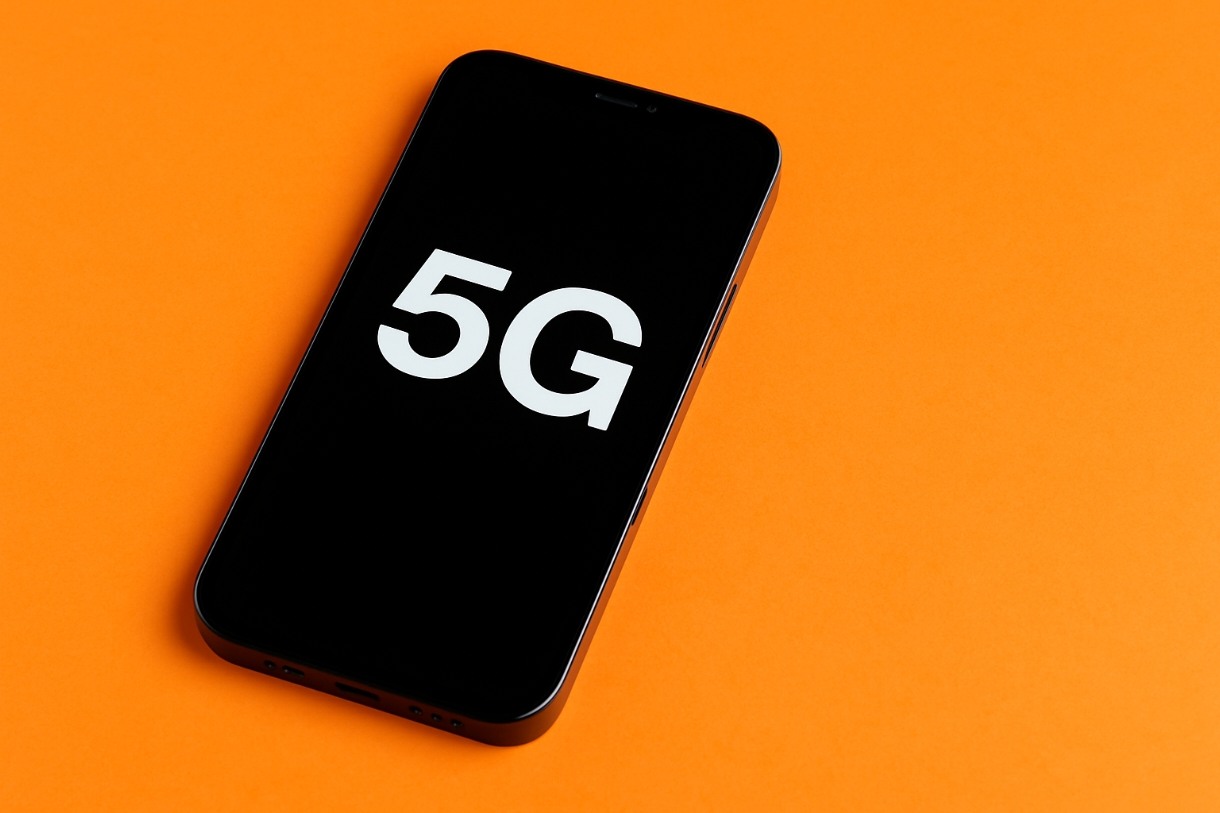 Orange lansează rețeaua 5G/5G+ în orașele Mioveni, Odorheiu Secuiesc, Sighetu Marmației, Bistrița, Alba Iulia, Sfântu Gheorghe și Sebeș, plus acoperire 100% în Iași