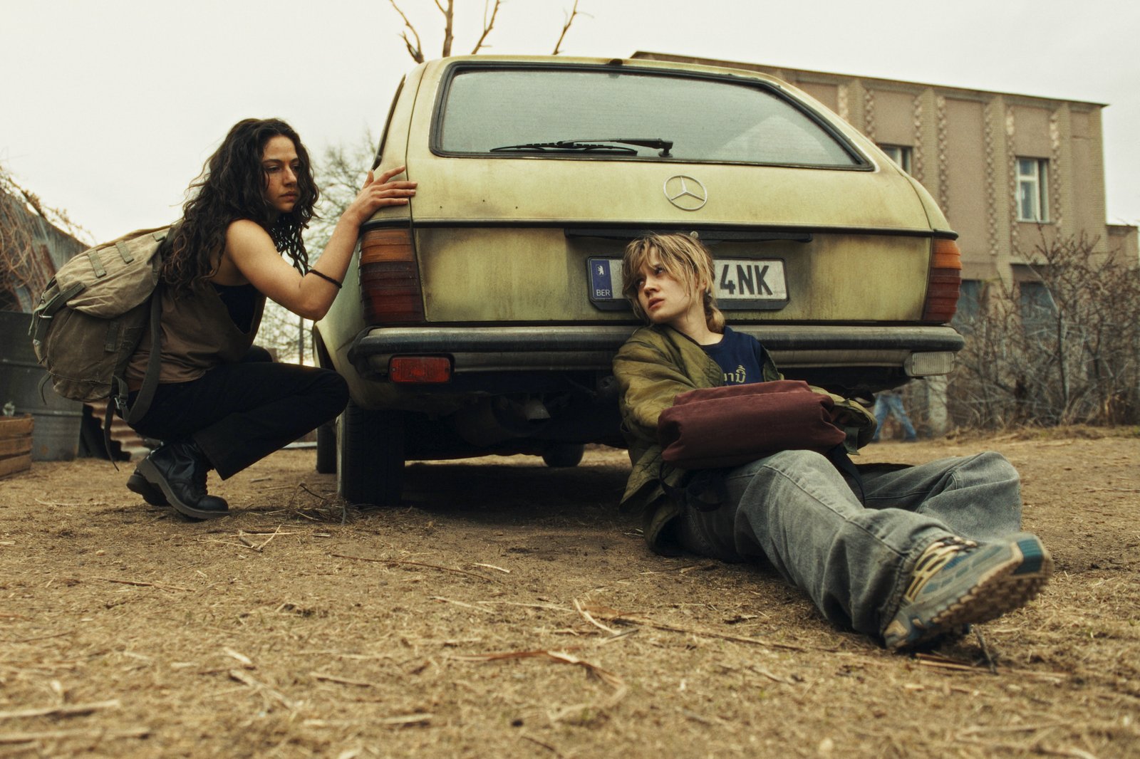 Două seriale europene noi pe Disney+: un thriller distopic german și o comedie franceză din închisoare