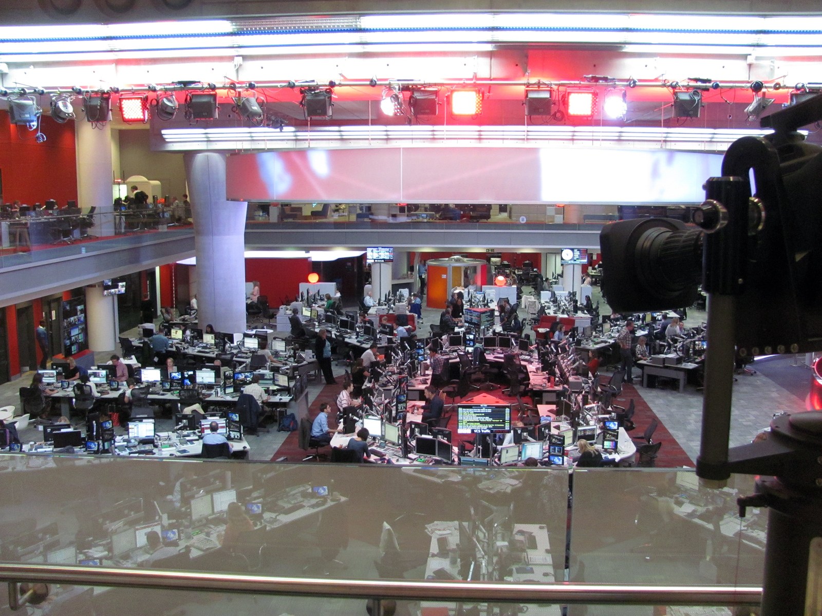 BBC News a lansat canalul live pe YouTube în Marea Britanie și SUA