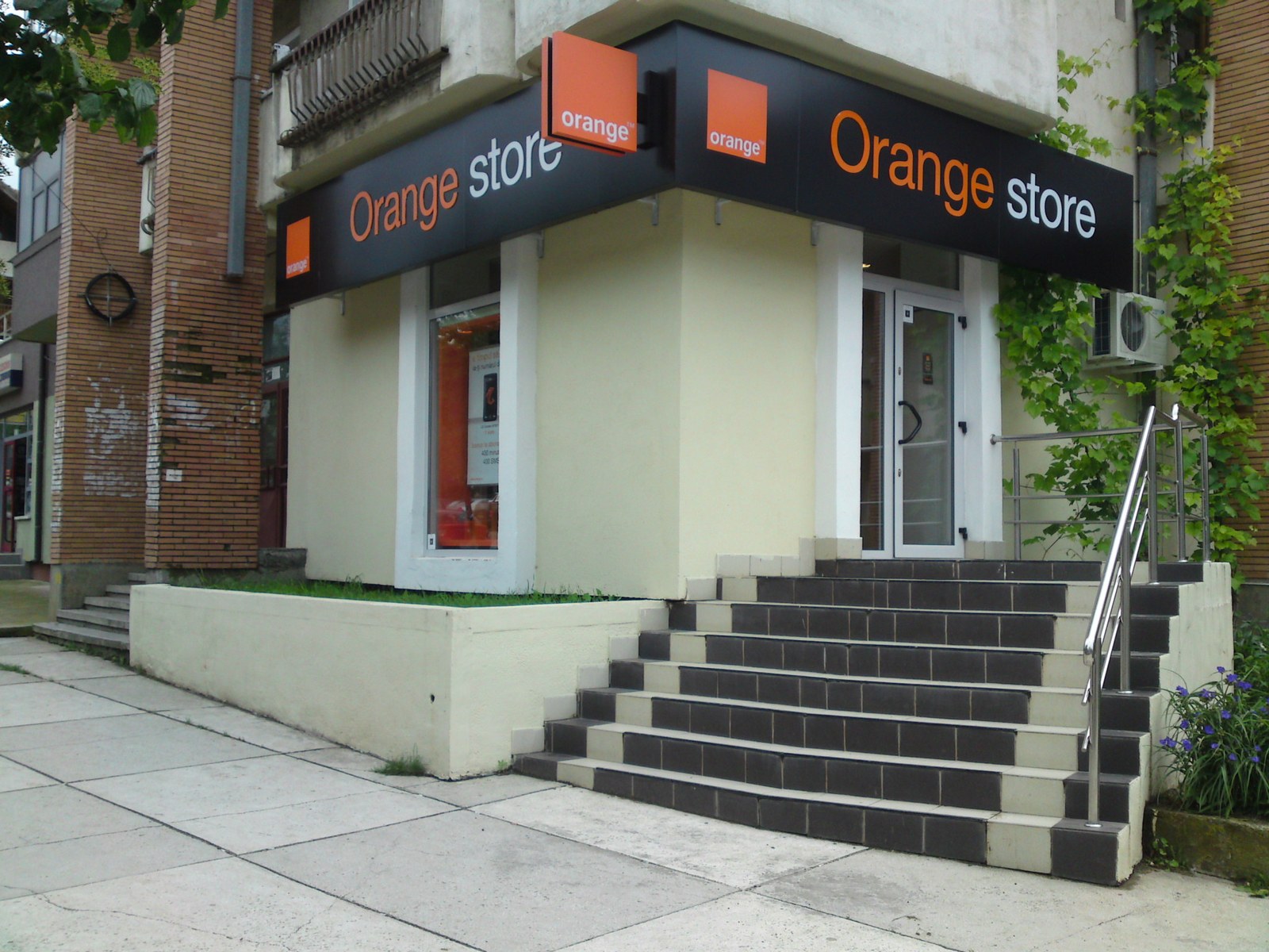 Orange a adăugat TVR 3 HD, Național TV 2 HD, Cinethronix HD și Favorit TV 2 HD în grila de cablu
