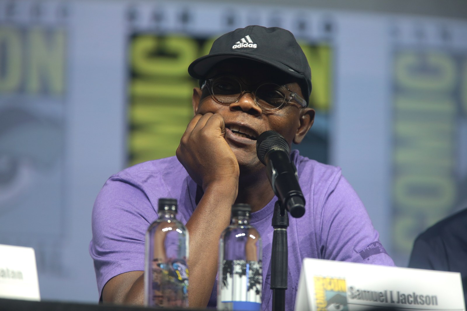 SkyShowtime lansează Frisco King pe 21 decembrie: Samuel L. Jackson intră în universul Tulsa King