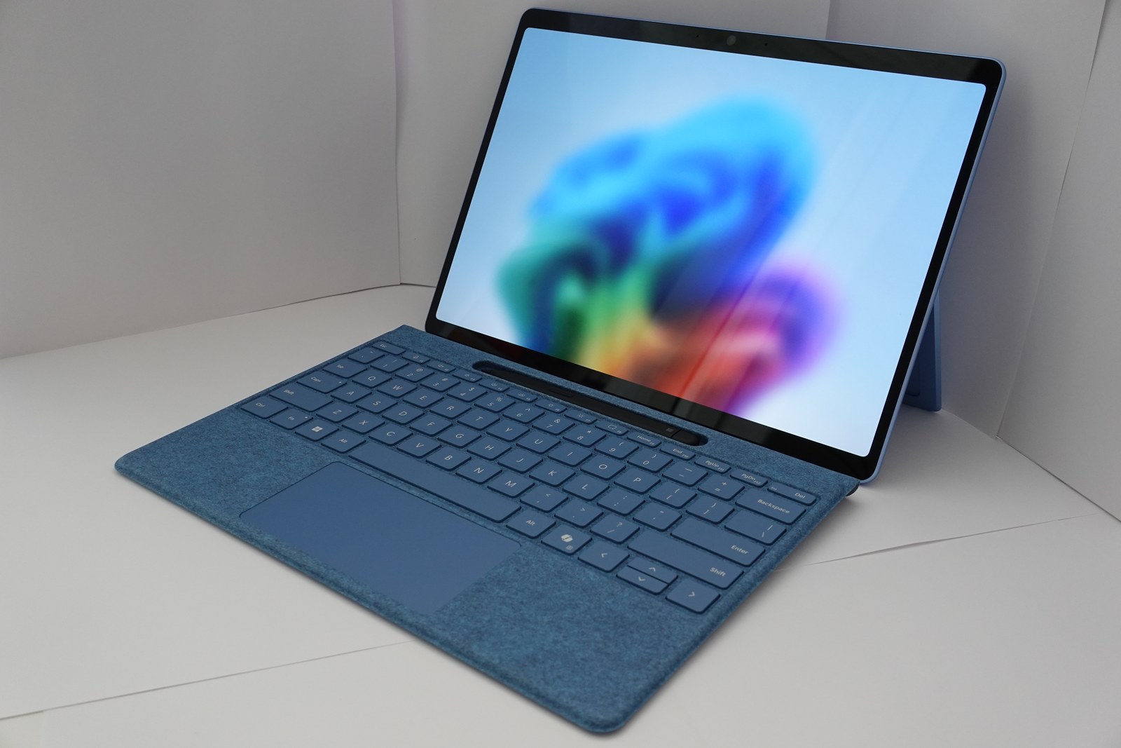 Aplicația Photos din Windows 11 primește editor mai rapid și unelte cu inteligență artificială